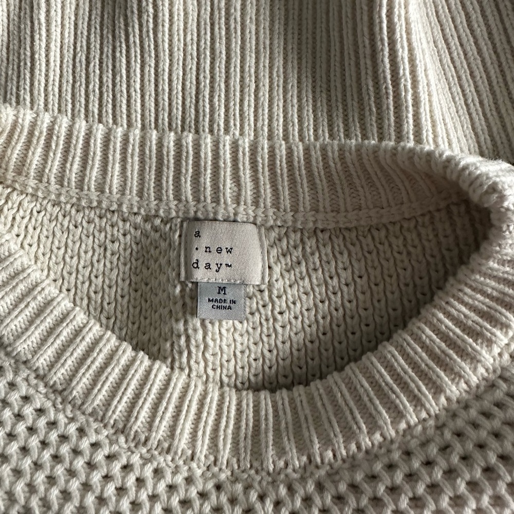 Target sweater - Picture 2 of 3
